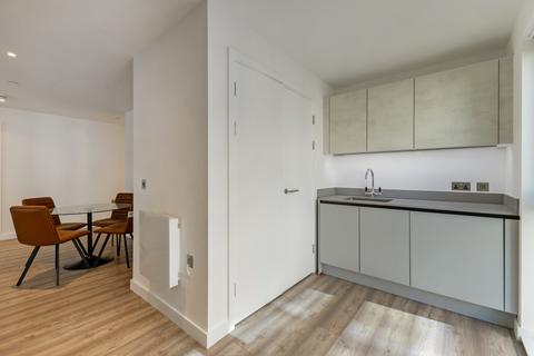 2 bedroom apartment to rent, Herschel Street Slough SL1