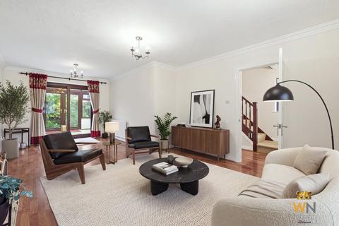 3 bedroom detached house to rent, York Road, Brentwood CM15