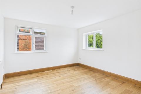 undefined, Clifton Road, London, SE25