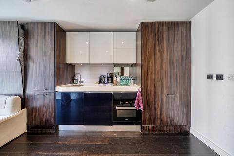 undefined, Grosvenor Waterside, Pimlico, London, SW1W