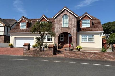 4 bedroom detached house for sale, Park View Drive, Kidwelly