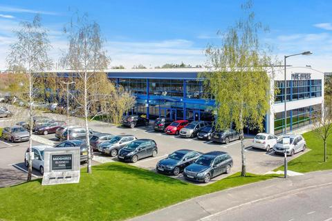 Office to rent, Smeaton Close Aylesbury HP19 8HL