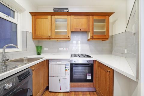 1 bedroom flat to rent, Shoot Up Hill, Kilburn, London, NW2