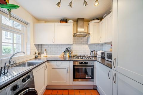 St. Hughes Close, London, SW17
