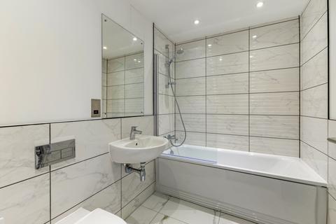 2 bedroom apartment to rent, Herschel Street Slough SL1