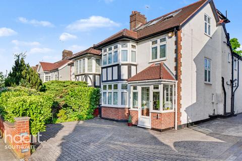 Winchmore Hill Road, London