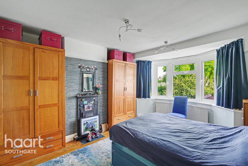 Bedroom, fireplace