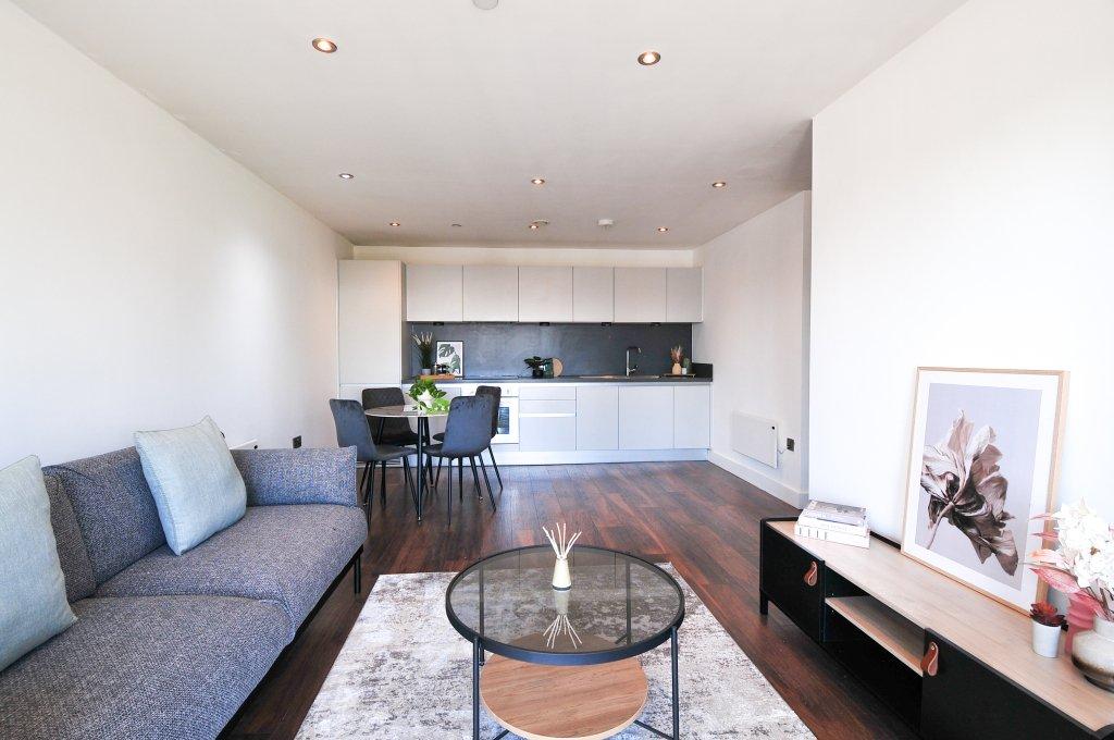 Apartment in Salford - View 3