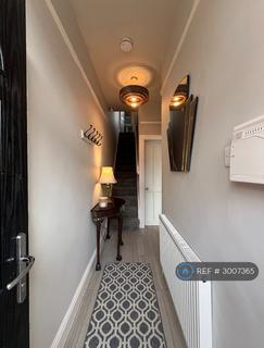 2 bedroom terraced house to rent, Horton Road, Manchester, M14