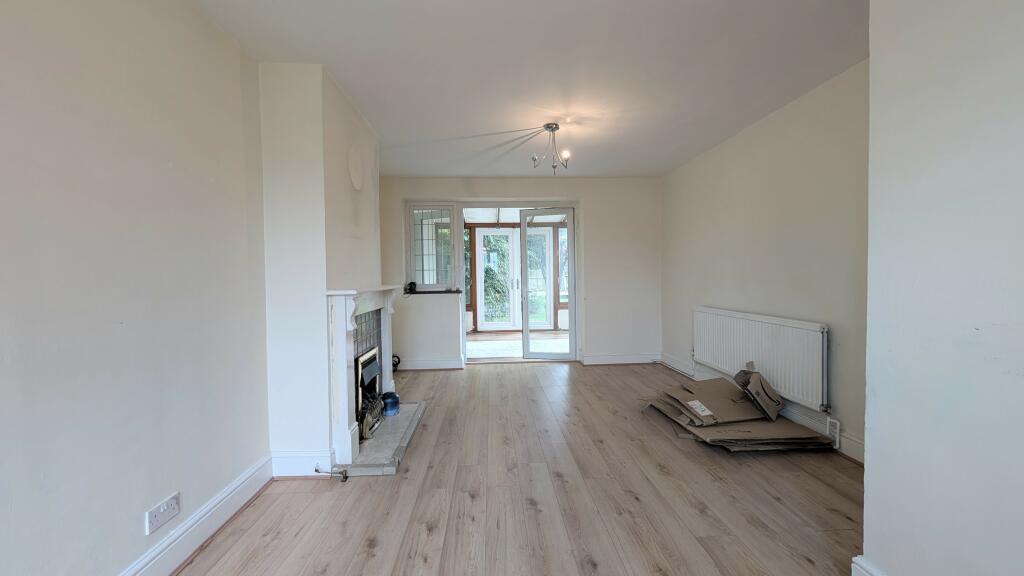 House in ABBOTS LANGLEY - View 3