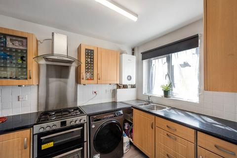 3 bedroom end of terrace house for sale, Guild Road, Erith, DA8