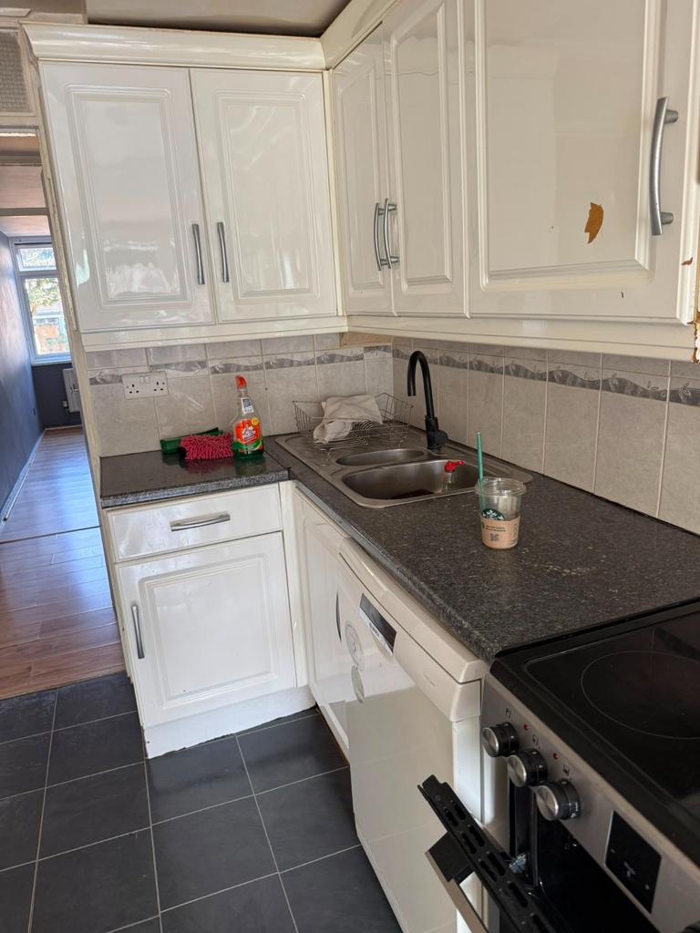 Apartment in London - More