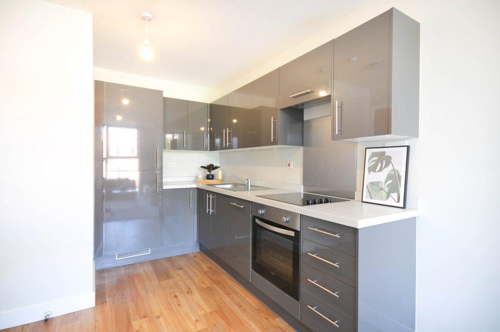 Apartment in Salford - More
