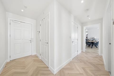 2 bedroom flat for sale, Patagonia Way, Cambridge, CB3