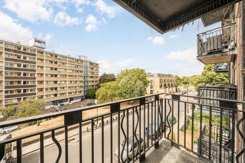 3 bedroom flat for sale, Copenhagen Street, London N1