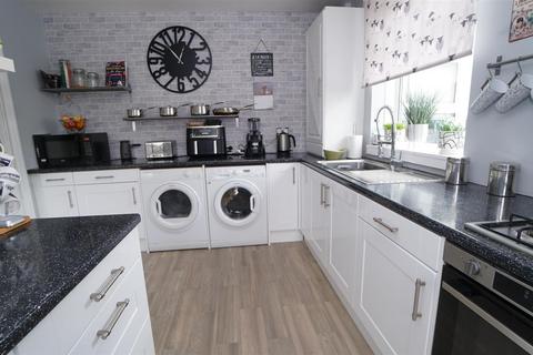 2 bedroom townhouse for sale, Pratt Lane, Shipley