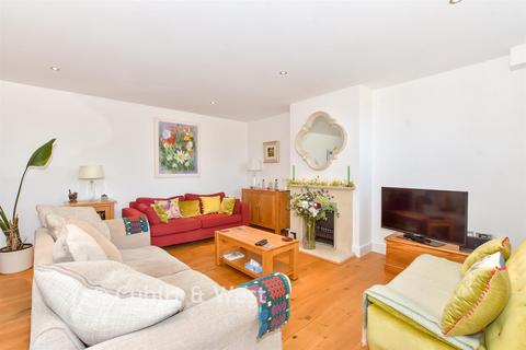 3 bedroom barn conversion for sale, Broadway Lane, Lovedean, Hampshire