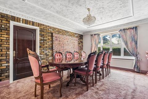 5 bedroom detached house for sale, Lime Tree Walk, Rickmansworth, Herts, WD3