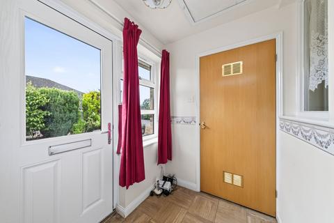 2 bedroom detached bungalow for sale, Fairfield Rise, Kirkburton, HD8