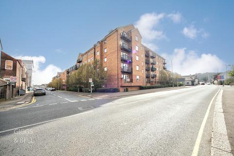 2 bedroom flat for sale, The Academy, Holly Street, Luton, Bedfordshire, LU1 3DD