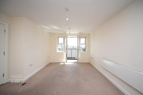 2 bedroom flat for sale, The Academy, Holly Street, Luton, Bedfordshire, LU1 3DD
