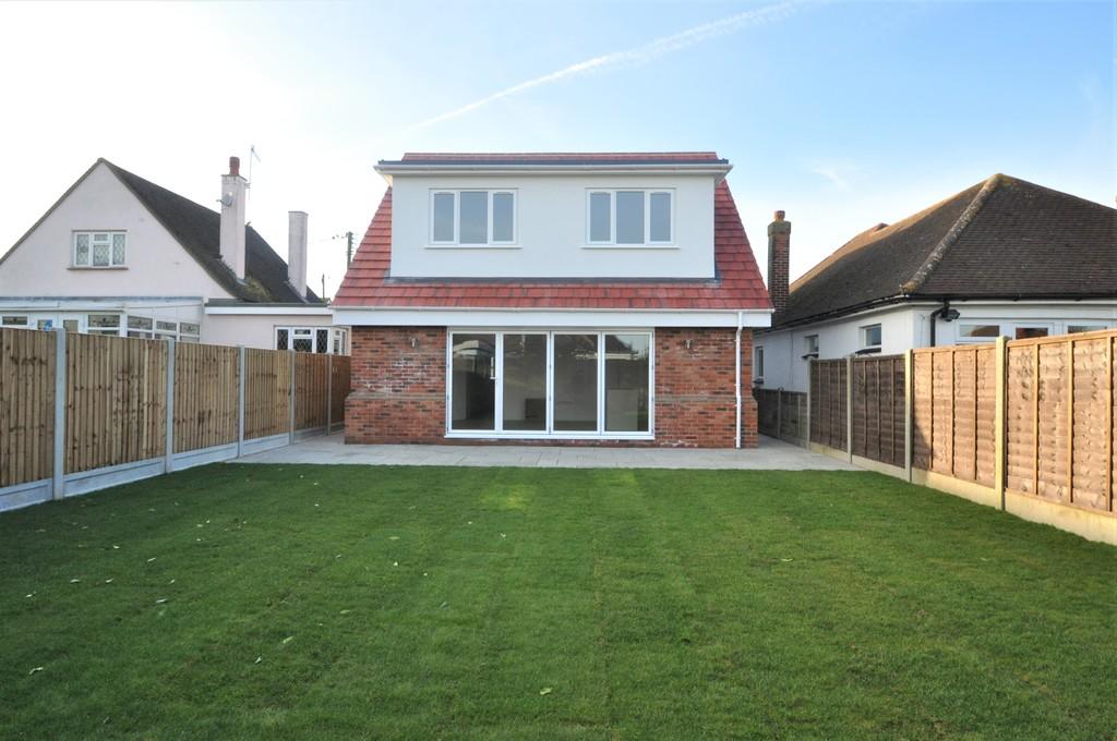 Detached house exterior, garden