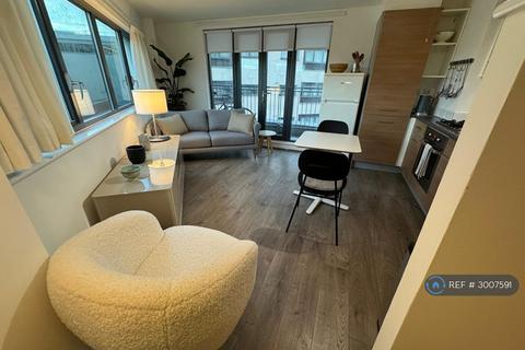 1 bedroom flat to rent, Cottage Road, London, N7