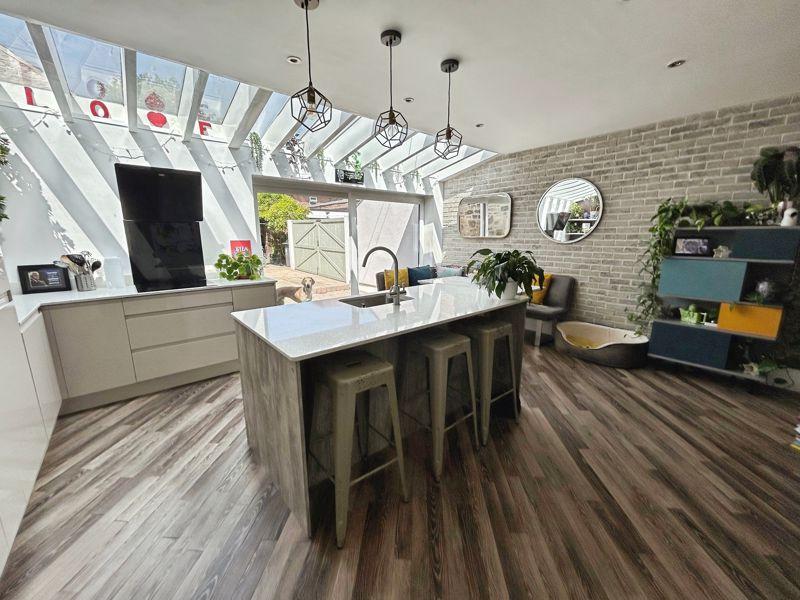 House in Newcastle Upon Tyne - View 3
