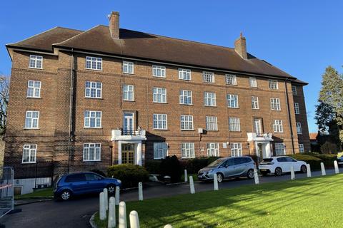 undefined, Kings Drive, Wembley HA9