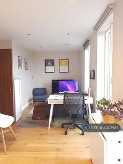 1 bedroom flat to rent, Lyden Court, London, N19
