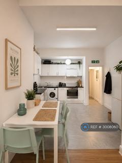 5 bedroom flat to rent, St John Street, London, EC1V