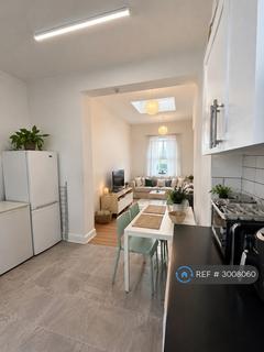 5 bedroom flat to rent, St John Street, London, EC1V