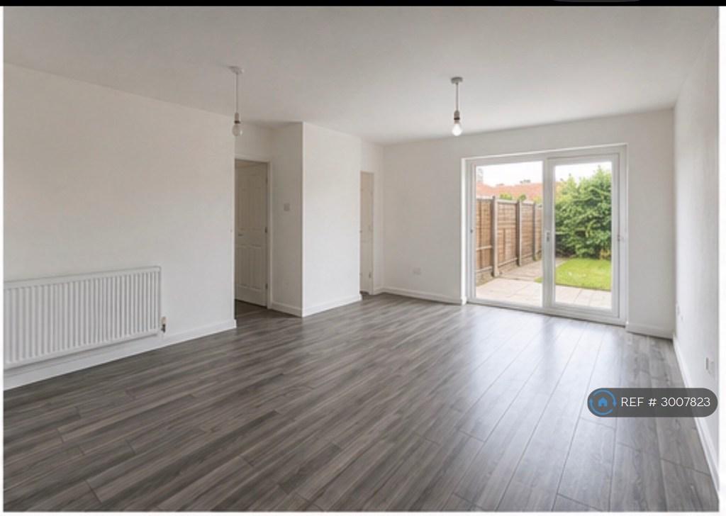 House in Tameside, Greater Manchester - View 2