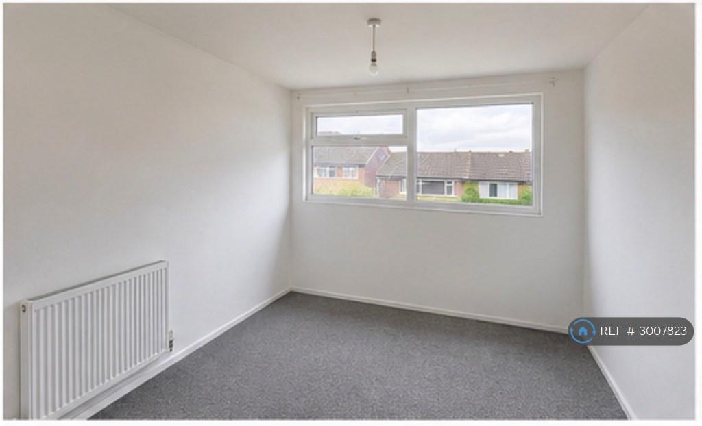 House in Tameside, Greater Manchester - View 3
