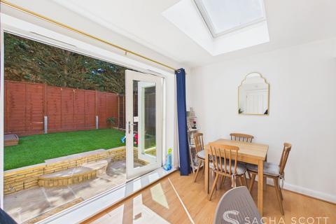 2 bedroom terraced house for sale, Worcester Road, Sutton, SM2