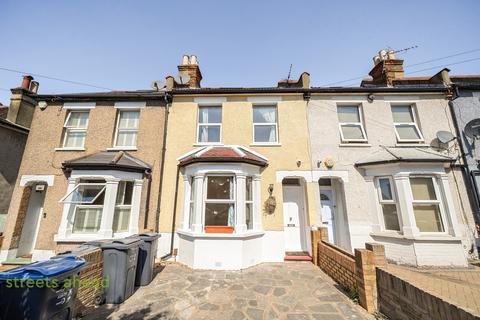 4 bedroom terraced house for sale, Moffat Road, Thornton Heath, CR7