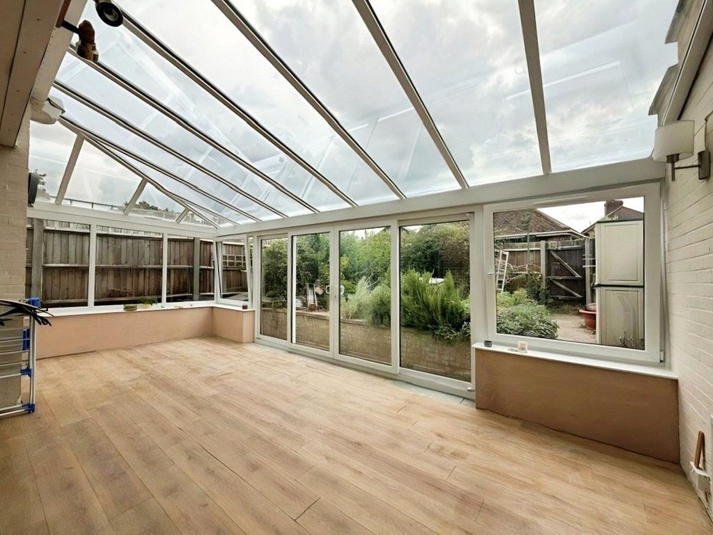 House in Twickenham - View 4