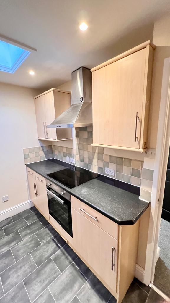 Apartment in Bristol - View 3