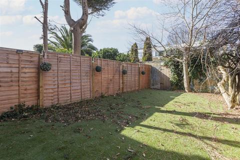 3 bedroom end of terrace house to rent, Elton Place, London, N16