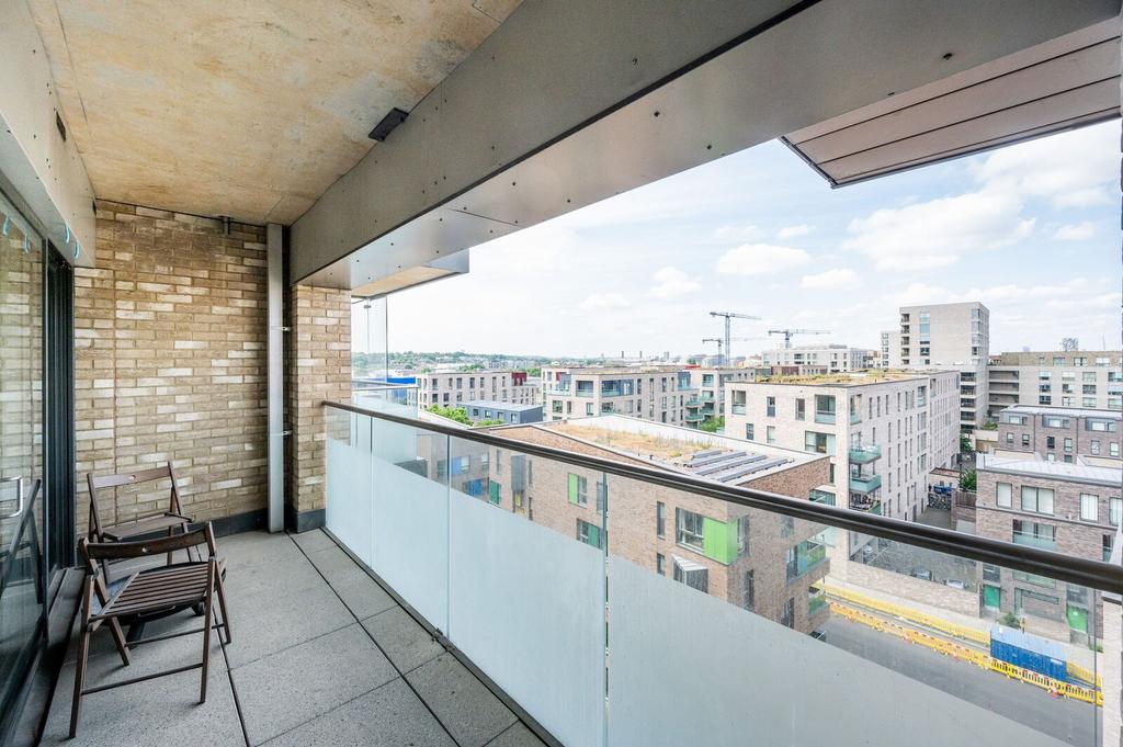 Apartment in London - View 3