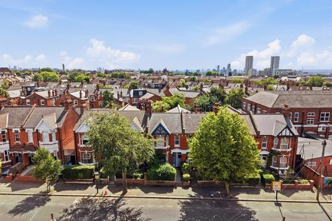 2 bedroom flat for sale, Furness Road, London, NW10
