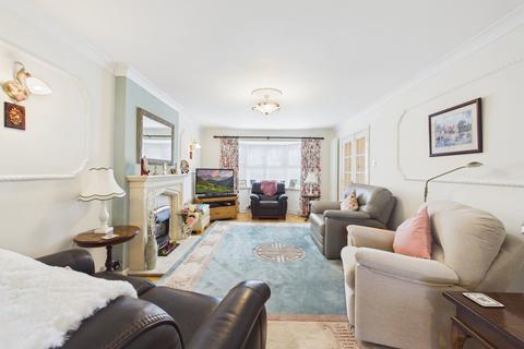 4 bedroom detached house for sale, Hampton Drive, Market Drayton TF9