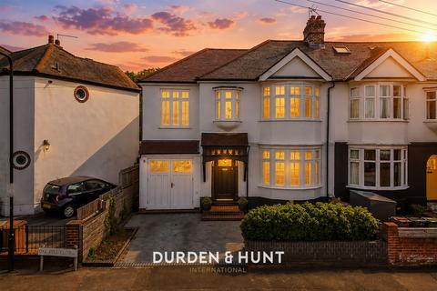 undefined, Oak Hill Close, Woodford Green, IG8