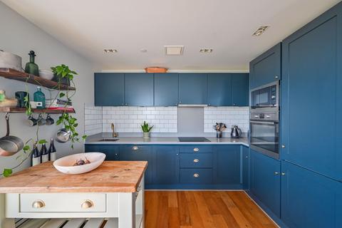 2 bedroom flat for sale, Graphite Point, 36 Palmers Road, London, E2 0FS, Bethnal Green, London, E2