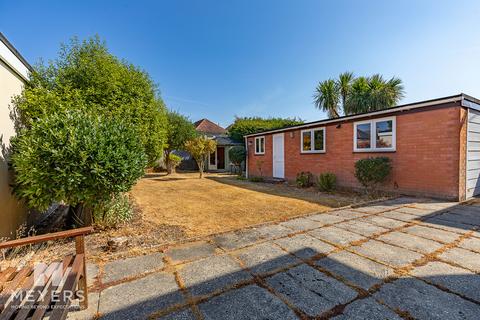 4 bedroom detached house for sale, Mortimer Road, Bournemouth, BH8 9HP