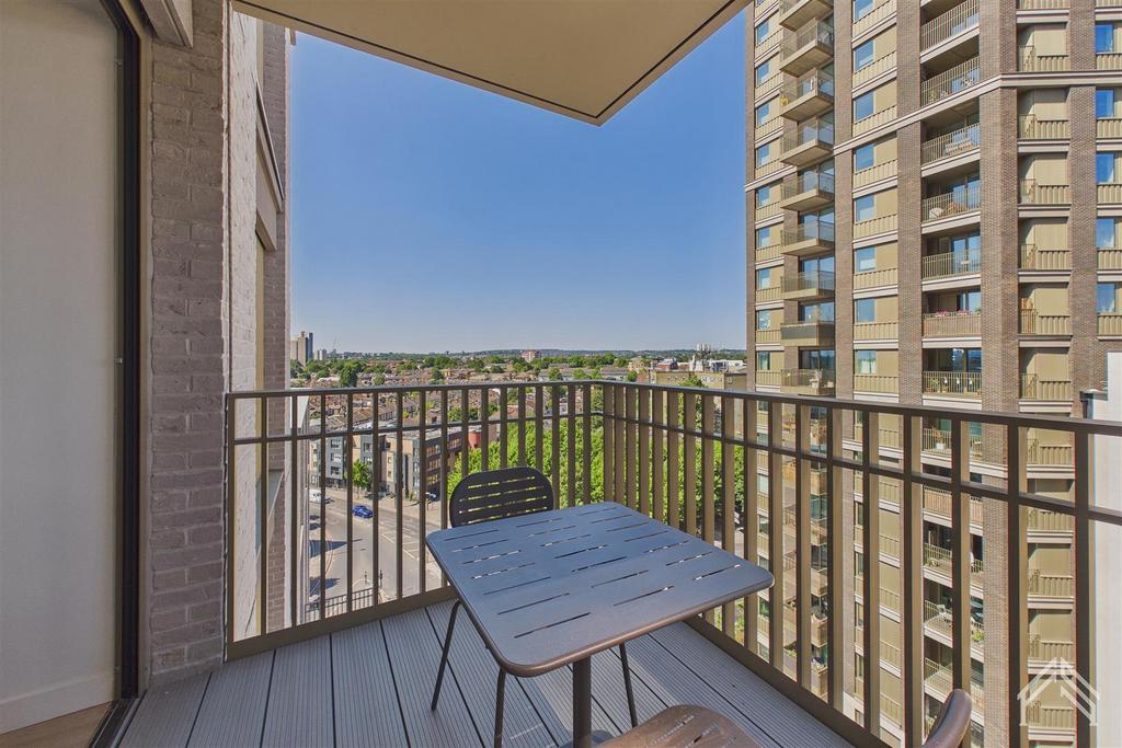 Apartment in London - View 4
