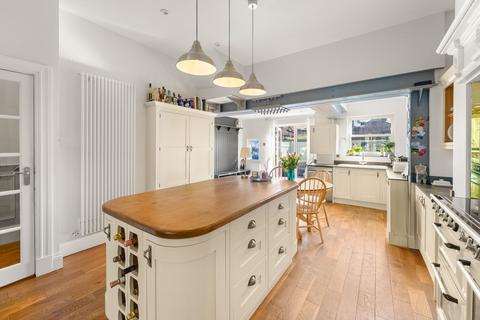 4 bedroom terraced house for sale, West Cliffe Terrace, Harrogate, HG2
