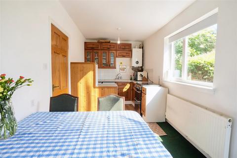 3 bedroom semi-detached house for sale, Sunnybank Crescent, Greetland, Halifax
