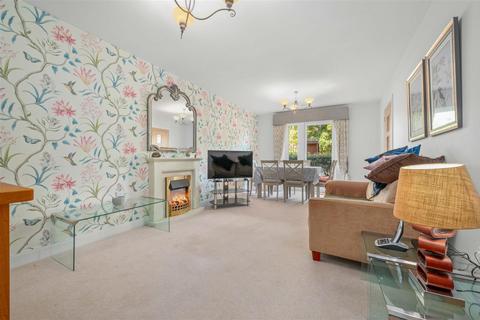 1 bedroom apartment for sale, Fields Park Drive, Alcester B49