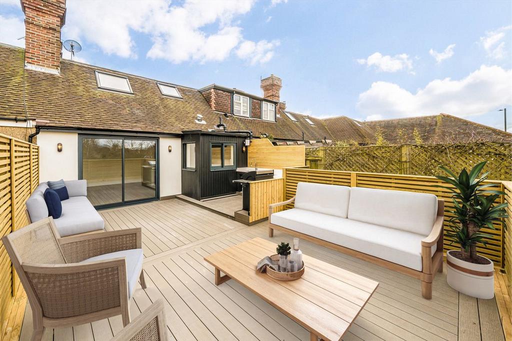 Apartment in Twickenham - View 4